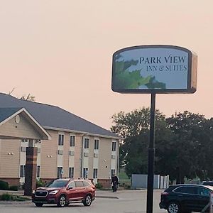 Park View Inn & Suites Hoisington Near Great Bend